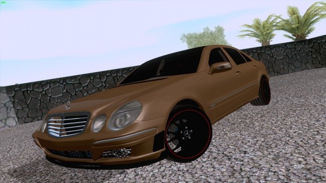 Mercedes-Benz E55 AMG